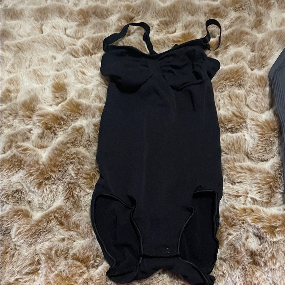 NWOT SKIMS Sculpting Bodysuit With Snaps Size XXS/XS